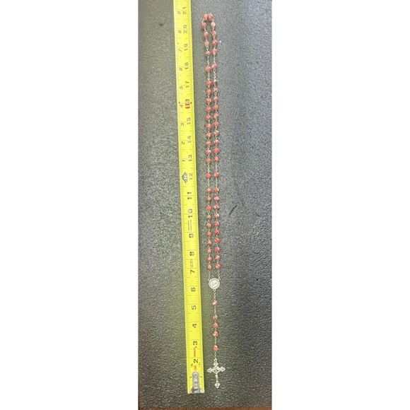 Vintage Red Bead Rosary Crucifix Pope Benedict XVI Silver Tone Catholic Prayer - Picture 10 of 11